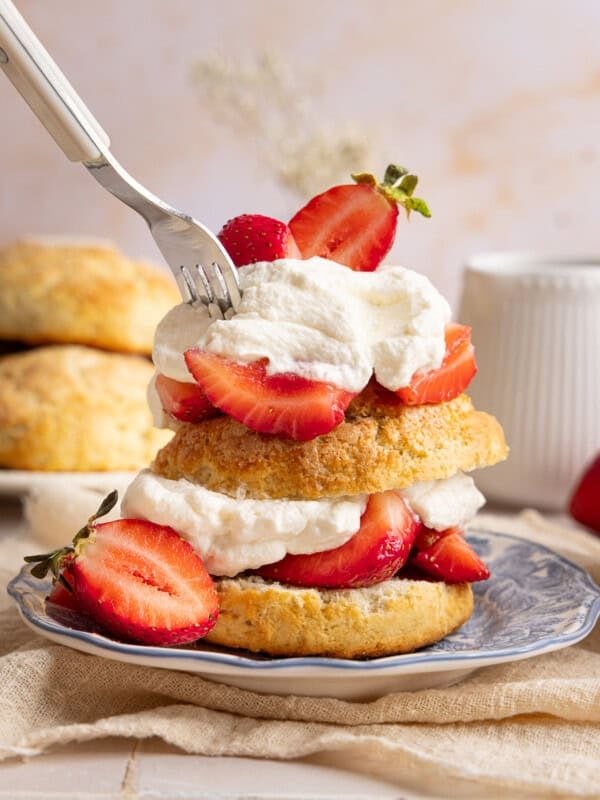 gluten free strawberry shortcake on a plate